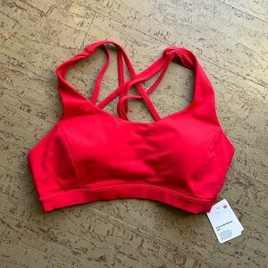 NWT Lululemon Free To Be Serene Bra, 6, red